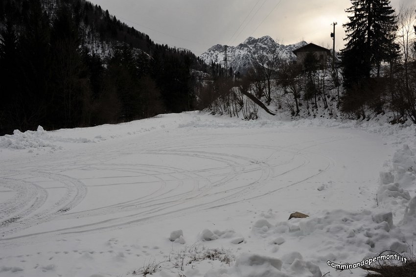 01 Parcheggio Plassa.jpg